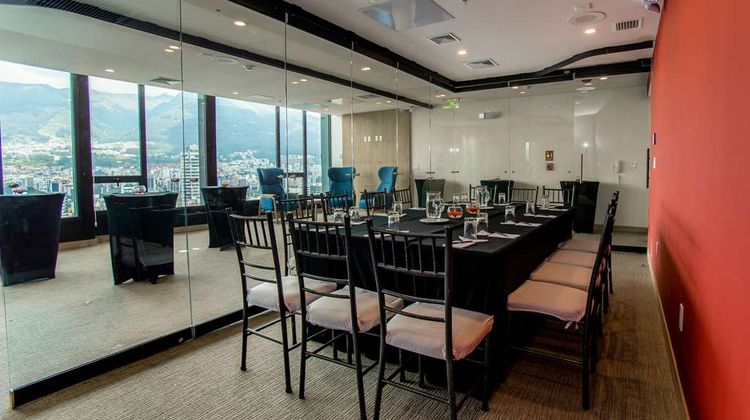 Hampton by Hilton Quito La Carolina Park Meeting