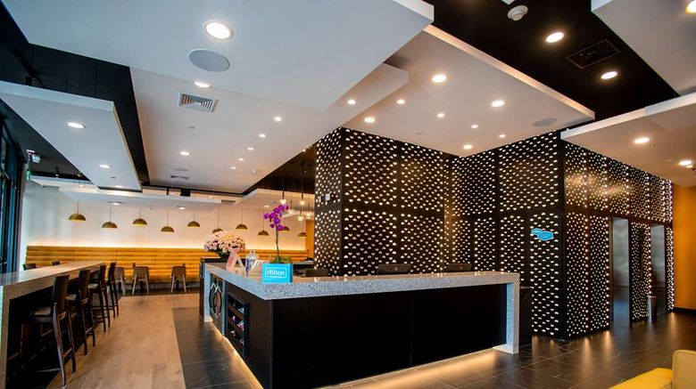 <b>Hampton by Hilton Quito La Carolina Park Lobby</b>. Images powered by <a href="https://iceportal.shijigroup.com/" title="IcePortal" target="_blank">IcePortal</a>.