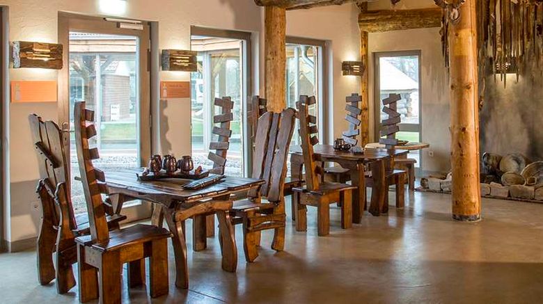 <b>Ringhotel Alfsee Piazza Restaurant</b>. Images powered by <a href="https://iceportal.shijigroup.com/" title="IcePortal" target="_blank">IcePortal</a>.