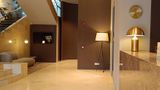 <b>Best Western Premier CMC Girona Lobby</b>. Images powered by <a href="https://iceportal.shijigroup.com/" title="IcePortal" target="_blank">IcePortal</a>.