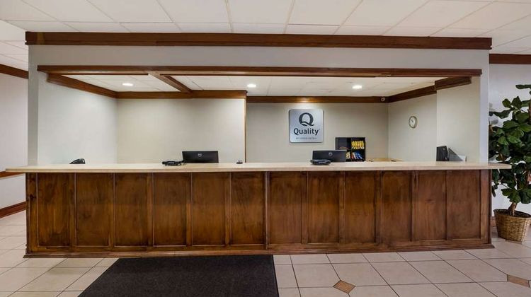 Quality Inn Lobby