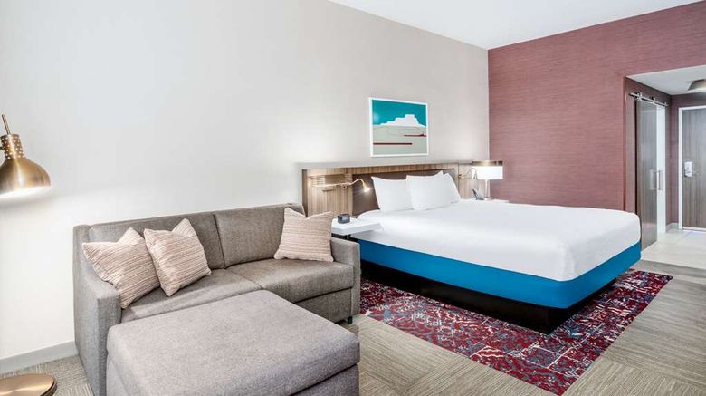 <b>Hilton Garden Inn Trinidad Downtown Room</b>. Images powered by <a href="https://iceportal.shijigroup.com/" title="IcePortal" target="_blank">IcePortal</a>.