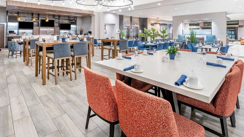 <b>Hilton Garden Inn Trinidad Downtown Restaurant</b>. Images powered by <a href="https://iceportal.shijigroup.com/" title="IcePortal" target="_blank">IcePortal</a>.