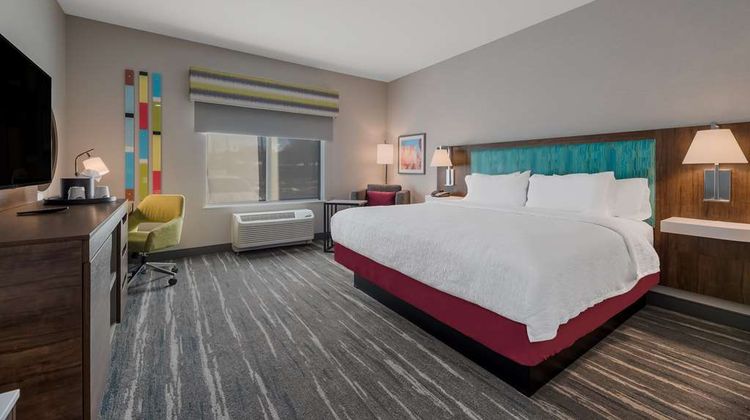 Hampton Inn by Hilton Williams Room