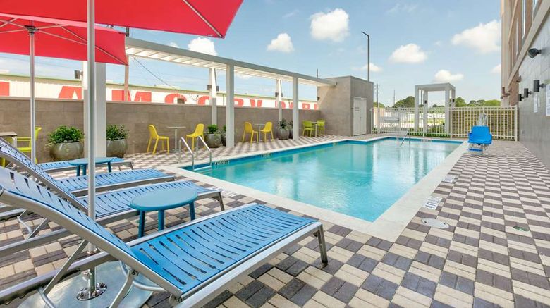 <b>Home2 Suites by Hilton El Campo Pool</b>. Images powered by <a href="https://iceportal.shijigroup.com/" title="IcePortal" target="_blank">IcePortal</a>.