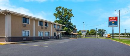 Econo Lodge Exterior