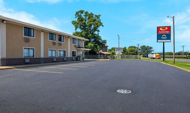 Suburban Studios Portage Exterior