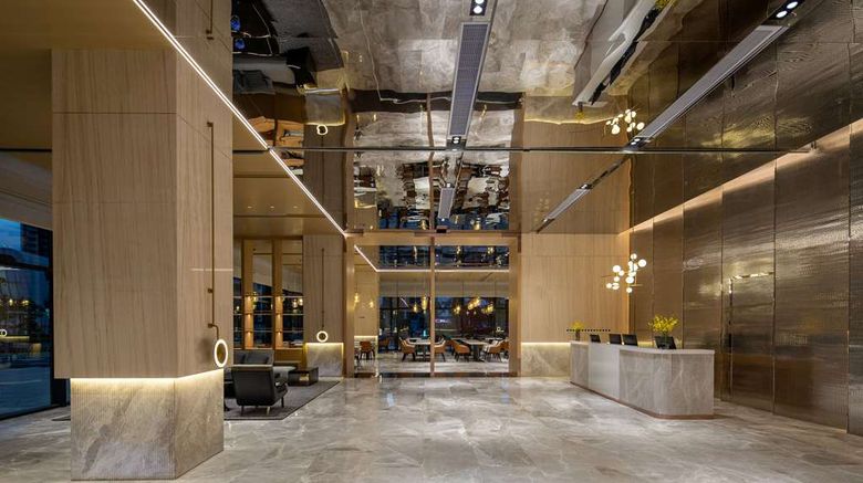 <b>Ramada by Wyndham Maoming Dianbai Lobby</b>. Images powered by <a href="https://iceportal.shijigroup.com/" title="IcePortal" target="_blank">IcePortal</a>.