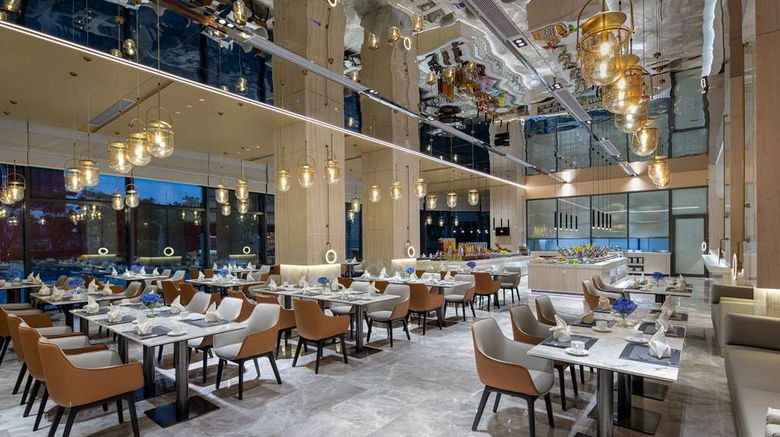 <b>Ramada by Wyndham Maoming Dianbai Restaurant</b>. Images powered by <a href="https://iceportal.shijigroup.com/" title="IcePortal" target="_blank">IcePortal</a>.