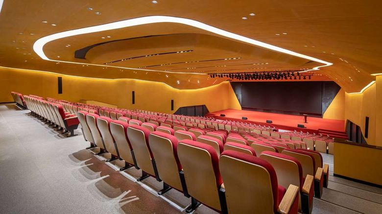 <b>Ramada by Wyndham Maoming Dianbai Meeting</b>. Images powered by <a href="https://iceportal.shijigroup.com/" title="IcePortal" target="_blank">IcePortal</a>.