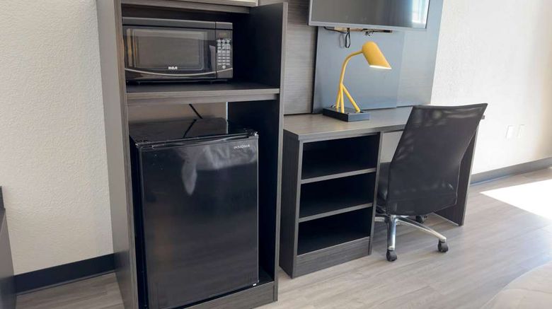 <b>Baymont by Wyndham Rock Hill Room</b>. Images powered by <a href="https://iceportal.shijigroup.com/" title="IcePortal" target="_blank">IcePortal</a>.