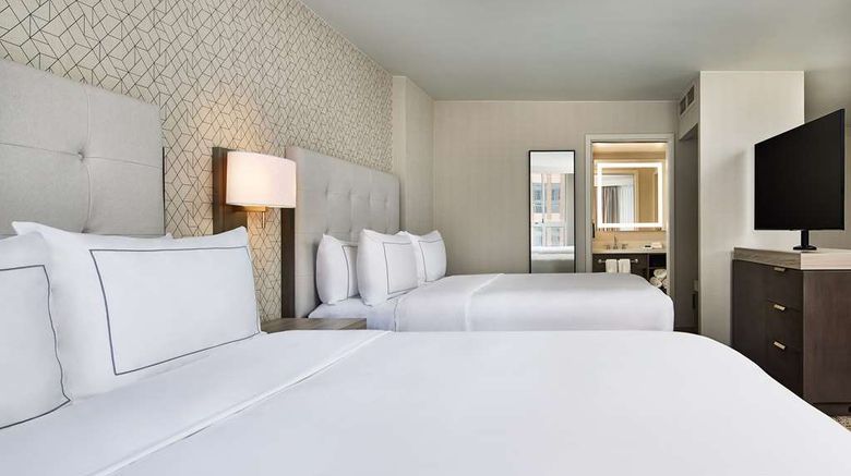 <b>Hilton Kansas City Country Club Plaza Room</b>. Images powered by <a href="https://iceportal.shijigroup.com/" title="IcePortal" target="_blank">IcePortal</a>.