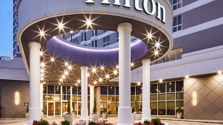 <b>Hilton Kansas City Country Club Plaza Exterior</b>. Images powered by <a href="https://iceportal.shijigroup.com/" title="IcePortal" target="_blank">IcePortal</a>.