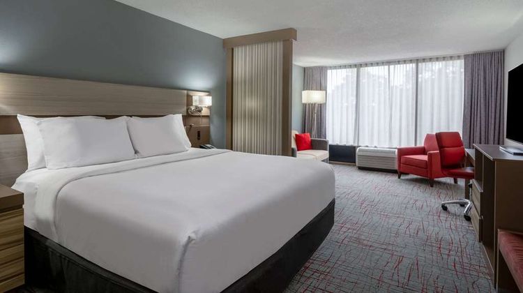 Hawthorn Extended Stay Ft Jackson Suite