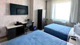 Super 8 by Wyndham Brooklyn Room