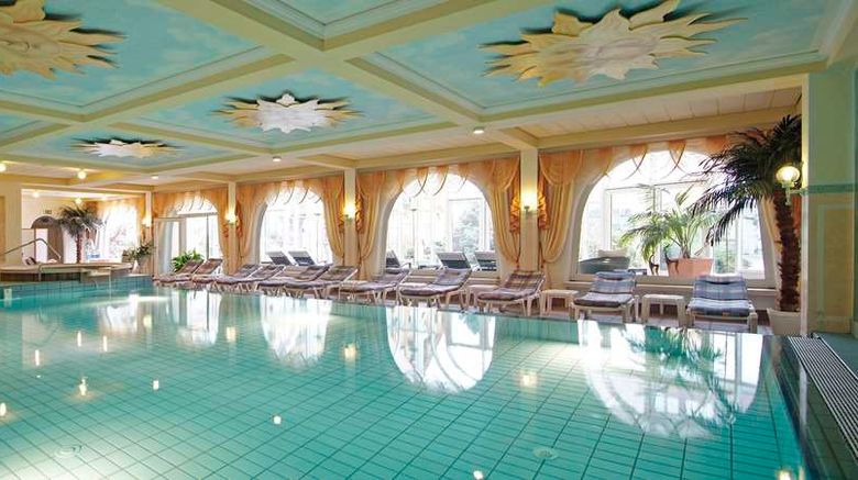 <b>Ringhotel Krone Schnetzenhausen Pool</b>. Images powered by <a href="https://iceportal.shijigroup.com/" title="IcePortal" target="_blank">IcePortal</a>.