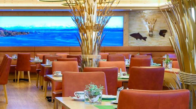 <b>Ringhotel Krone Schnetzenhausen Restaurant</b>. Images powered by <a href="https://iceportal.shijigroup.com/" title="IcePortal" target="_blank">IcePortal</a>.