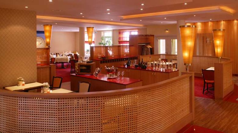 <b>Ringhotel Landhaus Gardels Restaurant</b>. Images powered by <a href="https://iceportal.shijigroup.com/" title="IcePortal" target="_blank">IcePortal</a>.