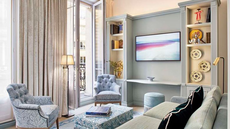 <b>Hotel de Montesquieu Suite</b>. Images powered by <a href="https://iceportal.shijigroup.com/" title="IcePortal" target="_blank">IcePortal</a>.