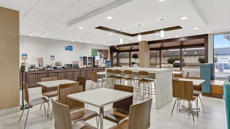 Clarion Pointe Restaurant