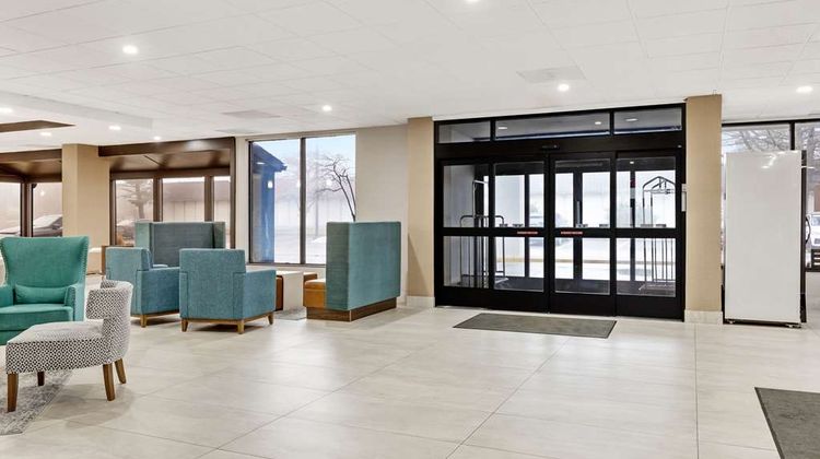 Clarion Pointe Lobby
