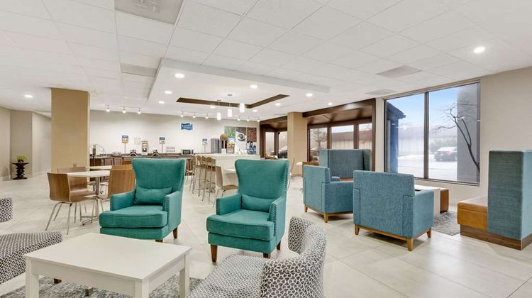 Clarion Pointe Lobby