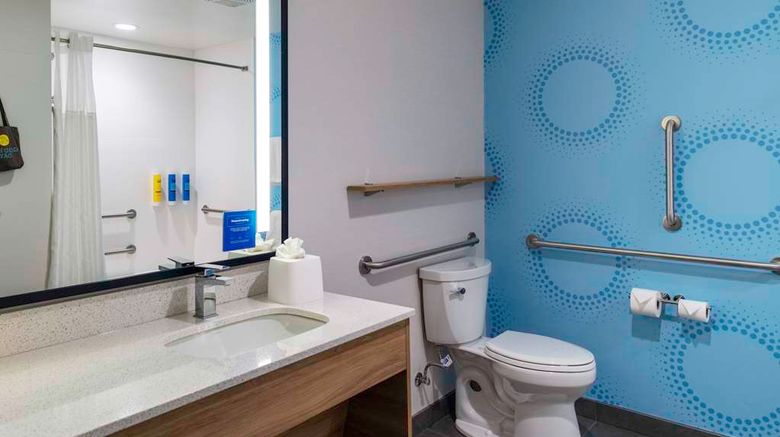 <b>Tru by Hilton Manteca Room</b>. Images powered by <a href="https://iceportal.shijigroup.com/" title="IcePortal" target="_blank">IcePortal</a>.
