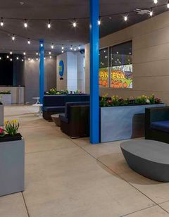 Tru by Hilton Manteca