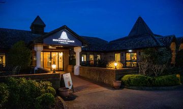 Bridgewood Manor Hotel