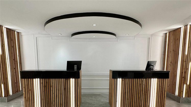 The Vic, Ascend Hotel Collection Lobby