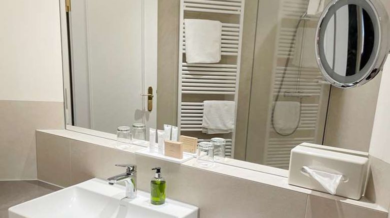 <b>Hotel Hohe Wacht Room</b>. Images powered by <a href="https://iceportal.shijigroup.com/" title="IcePortal" target="_blank">IcePortal</a>.