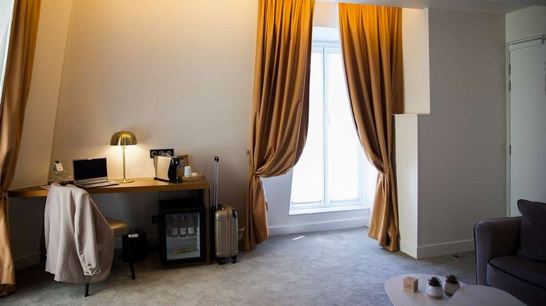 <b>Le Grand Hotel Grenoble, BW Premier Coll Suite</b>. Images powered by <a href="https://iceportal.shijigroup.com/" title="IcePortal" target="_blank">IcePortal</a>.