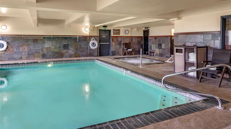 Lloyd Hotel Astoria Bayfront Ascend Coll Pool