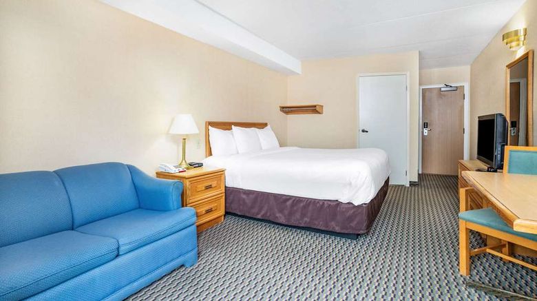 <b>Travelodge by Wyndham Bridgewater Room</b>. Images powered by <a href="https://iceportal.shijigroup.com/" title="IcePortal" target="_blank">IcePortal</a>.