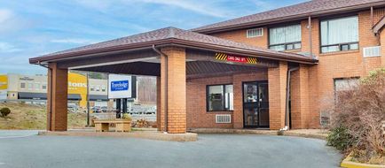 Travelodge by Wyndham Bridgewater Exterior