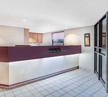 Travelodge by Wyndham Bridgewater Lobby