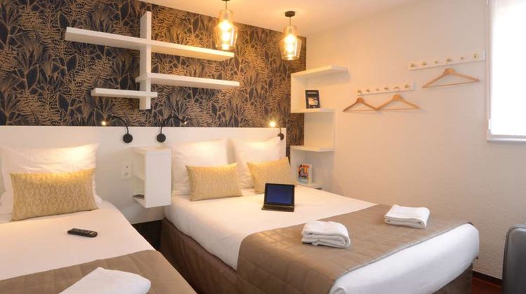 Hotel Arc-en-Ciel Room