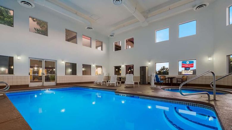 <b>SureStay Plus by BestWestern Silver City Pool</b>. Images powered by <a href="https://iceportal.shijigroup.com/" title="IcePortal" target="_blank">IcePortal</a>.