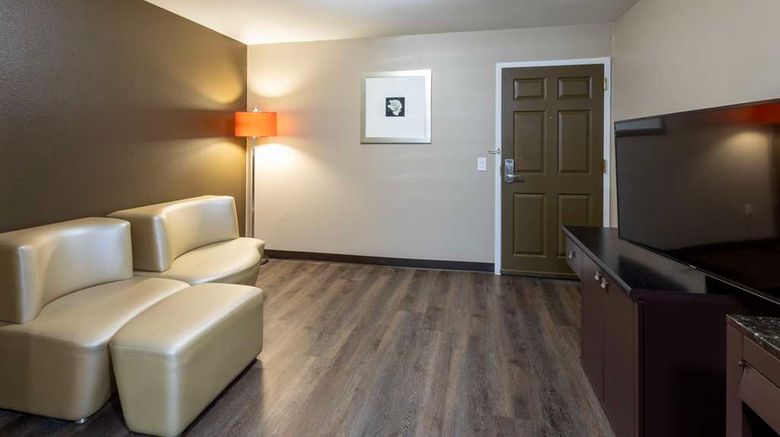 <b>GrandStay Waunakee Suite</b>. Images powered by <a href="https://iceportal.shijigroup.com/" title="IcePortal" target="_blank">IcePortal</a>.