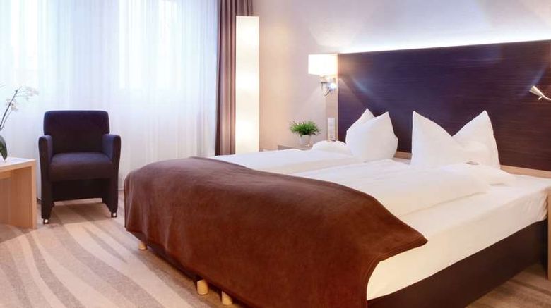 <b>Ringhotel Loew's Merkur Room</b>. Images powered by <a href="https://iceportal.shijigroup.com/" title="IcePortal" target="_blank">IcePortal</a>.