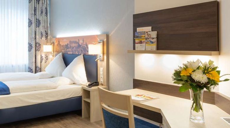 <b>Ringhotel Loew's Merkur Room</b>. Images powered by <a href="https://iceportal.shijigroup.com/" title="IcePortal" target="_blank">IcePortal</a>.