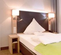 Ringhotel Loew's Merkur Room