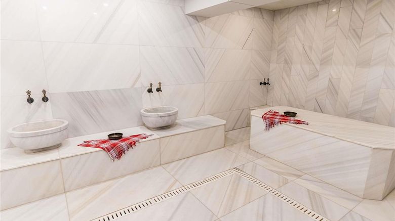 <b>Mercure Baku City Spa</b>. Images powered by <a href="https://iceportal.shijigroup.com/" title="IcePortal" target="_blank">IcePortal</a>.