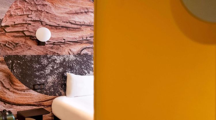 Ibis Styles Paris Montmartre Room