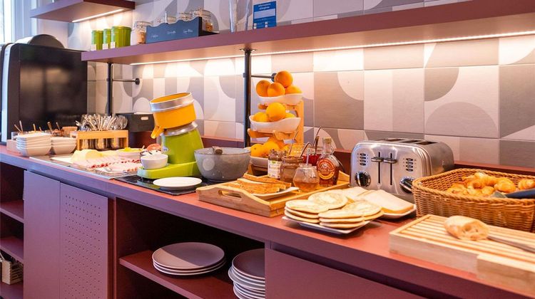 Ibis Styles Paris Montmartre Exterior