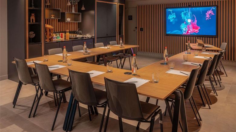 <b>Novotel Paris Val de Fontenay Meeting</b>. Images powered by <a href="https://iceportal.shijigroup.com/" title="IcePortal" target="_blank">IcePortal</a>.