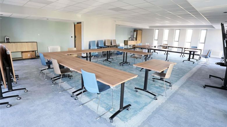 <b>Ibis Bourgoin Jallieu Medipole Meeting</b>. Images powered by <a href="https://iceportal.shijigroup.com/" title="IcePortal" target="_blank">IcePortal</a>.