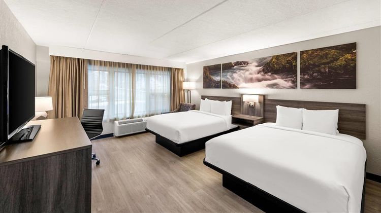 Clarion Pointe Rhinelander Downtown Room