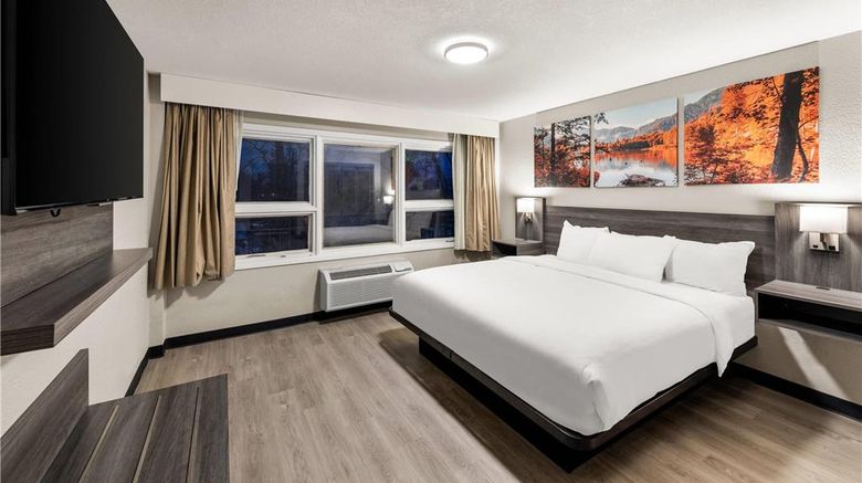 <b>Clarion Pointe Rhinelander Downtown Suite</b>. Images powered by <a href="https://iceportal.shijigroup.com/" title="IcePortal" target="_blank">IcePortal</a>.