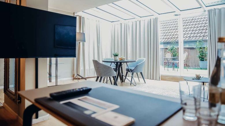 <b>Haus Landgraf Suite</b>. Images powered by <a href="https://iceportal.shijigroup.com/" title="IcePortal" target="_blank">IcePortal</a>.